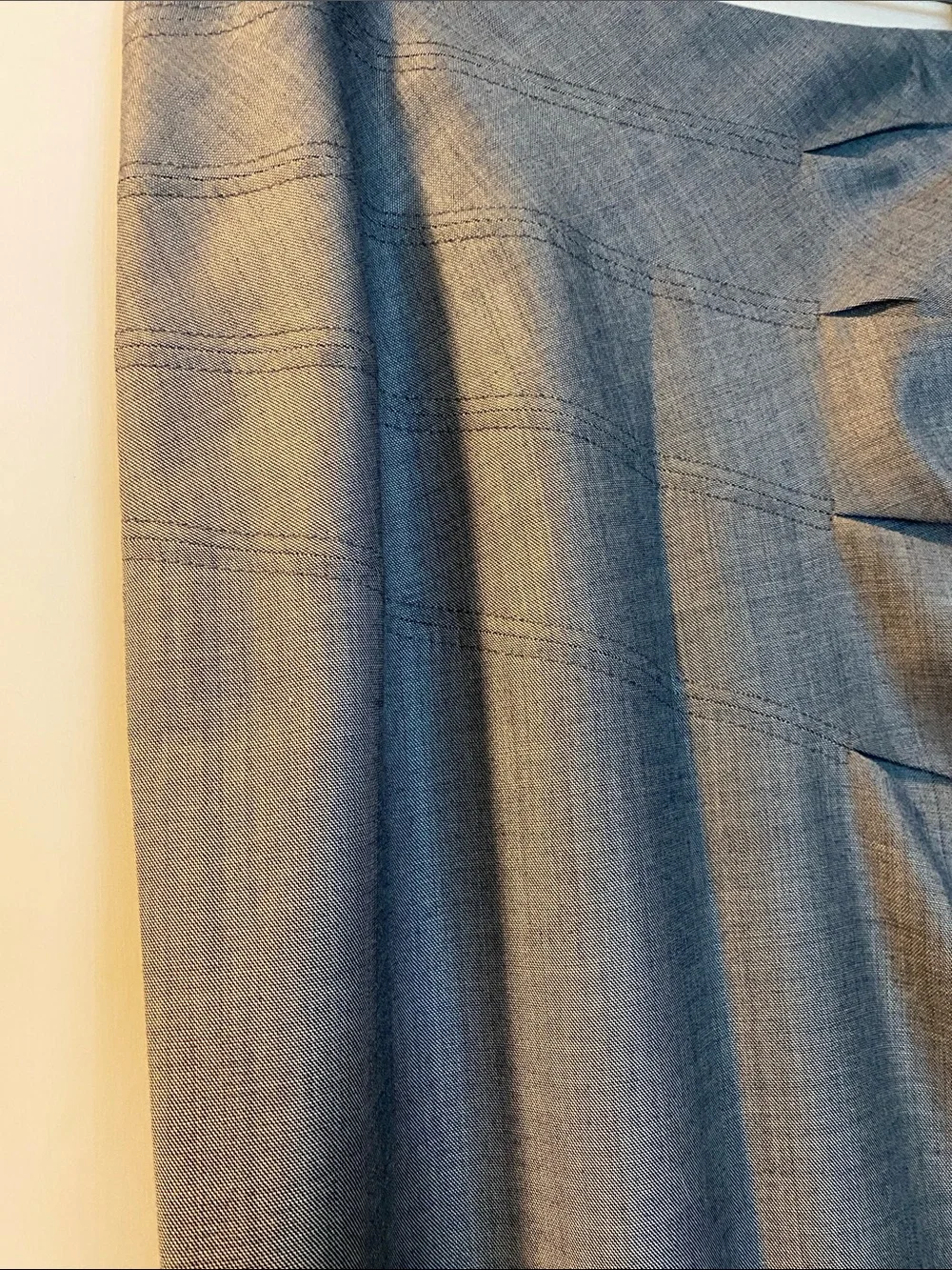 Escada New Virgin Wool Stretch Detailed Timeless Skirt NWOT
